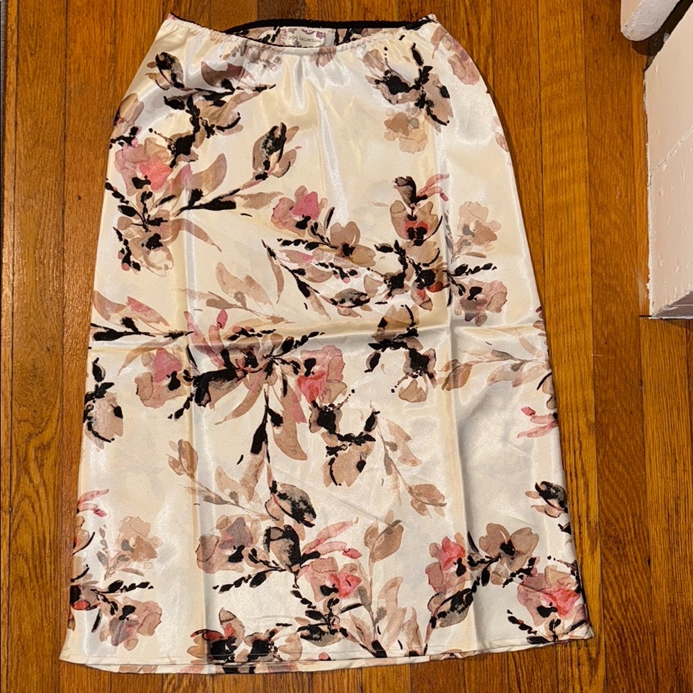 NWT! Band of Gypsies BOG Collective Floral Satin Midi Skirt size XS